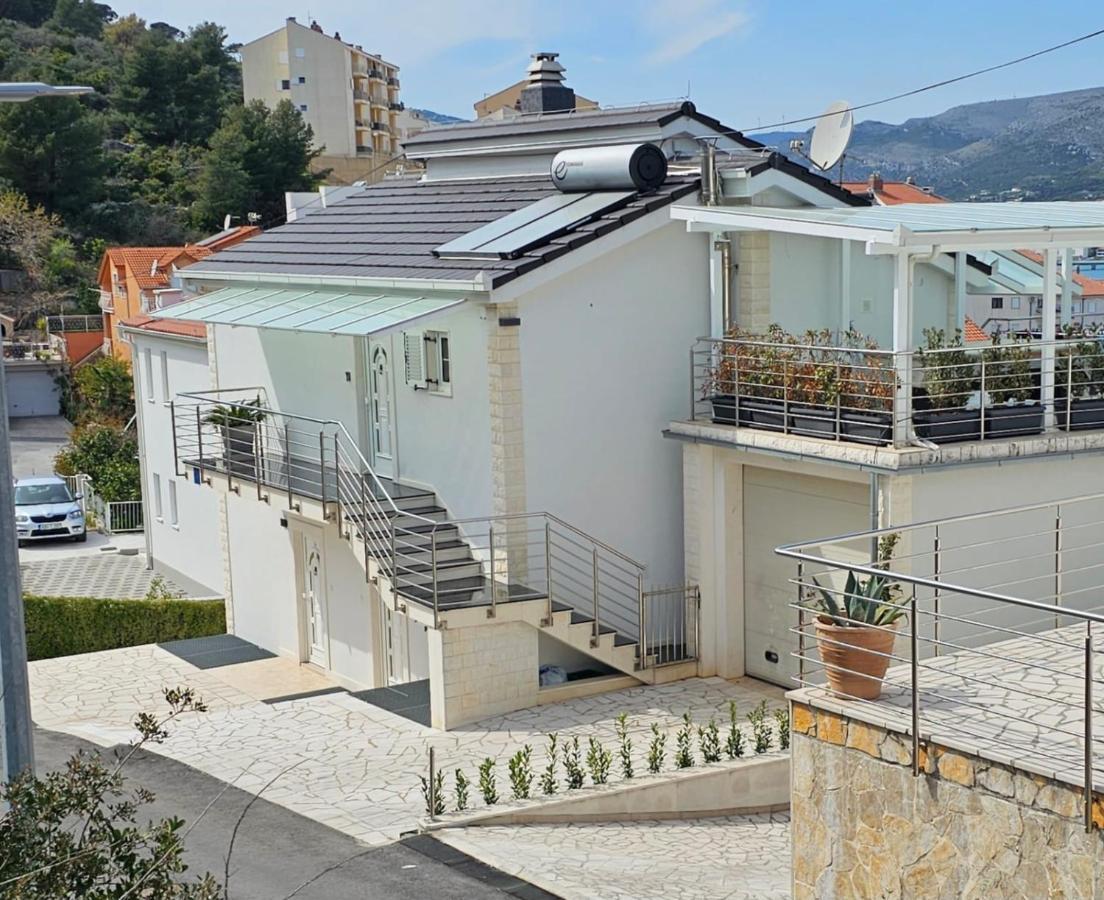 Apartmani Barnjak โตรกีร์ ภายนอก รูปภาพ