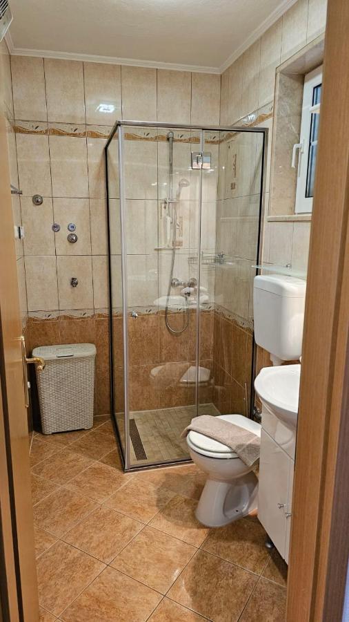 Apartmani Barnjak โตรกีร์ ภายนอก รูปภาพ